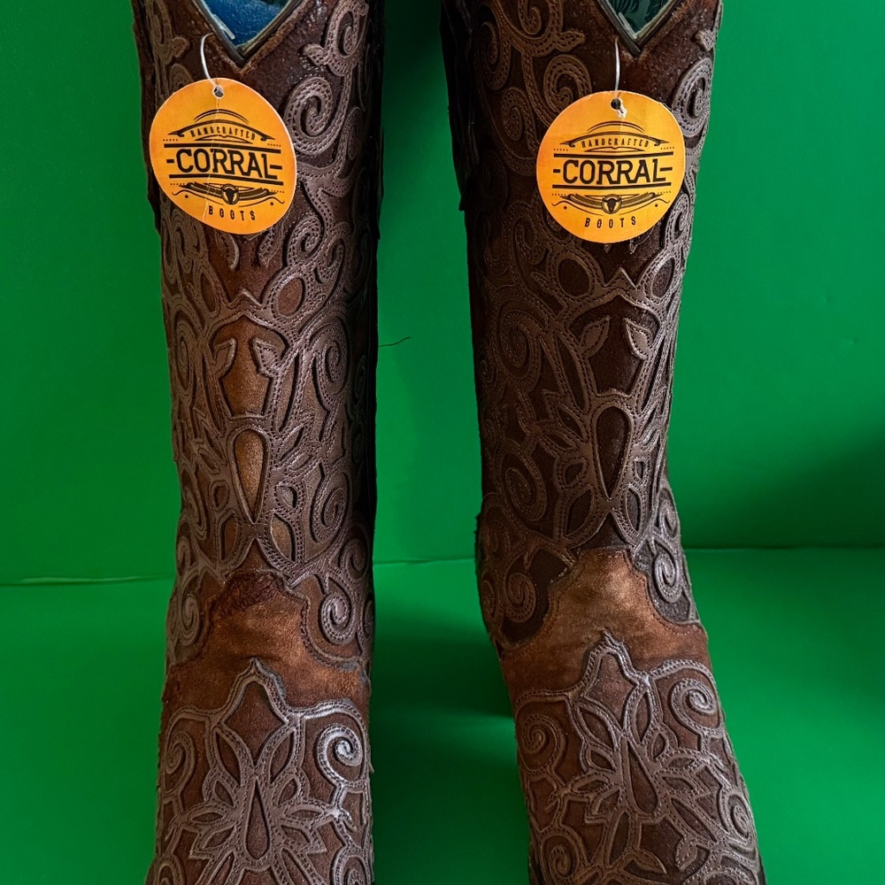 Corral brown and red cowhide leather boots for women